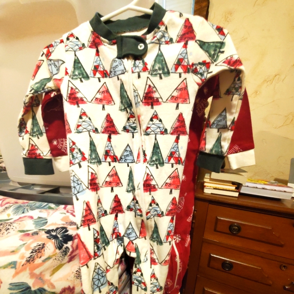 Burts Bees set of 3 holiday PJ's